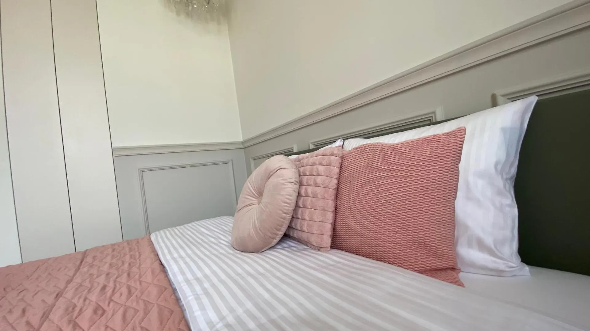Royal Rose Apartment - Old Town Krakow 0*,