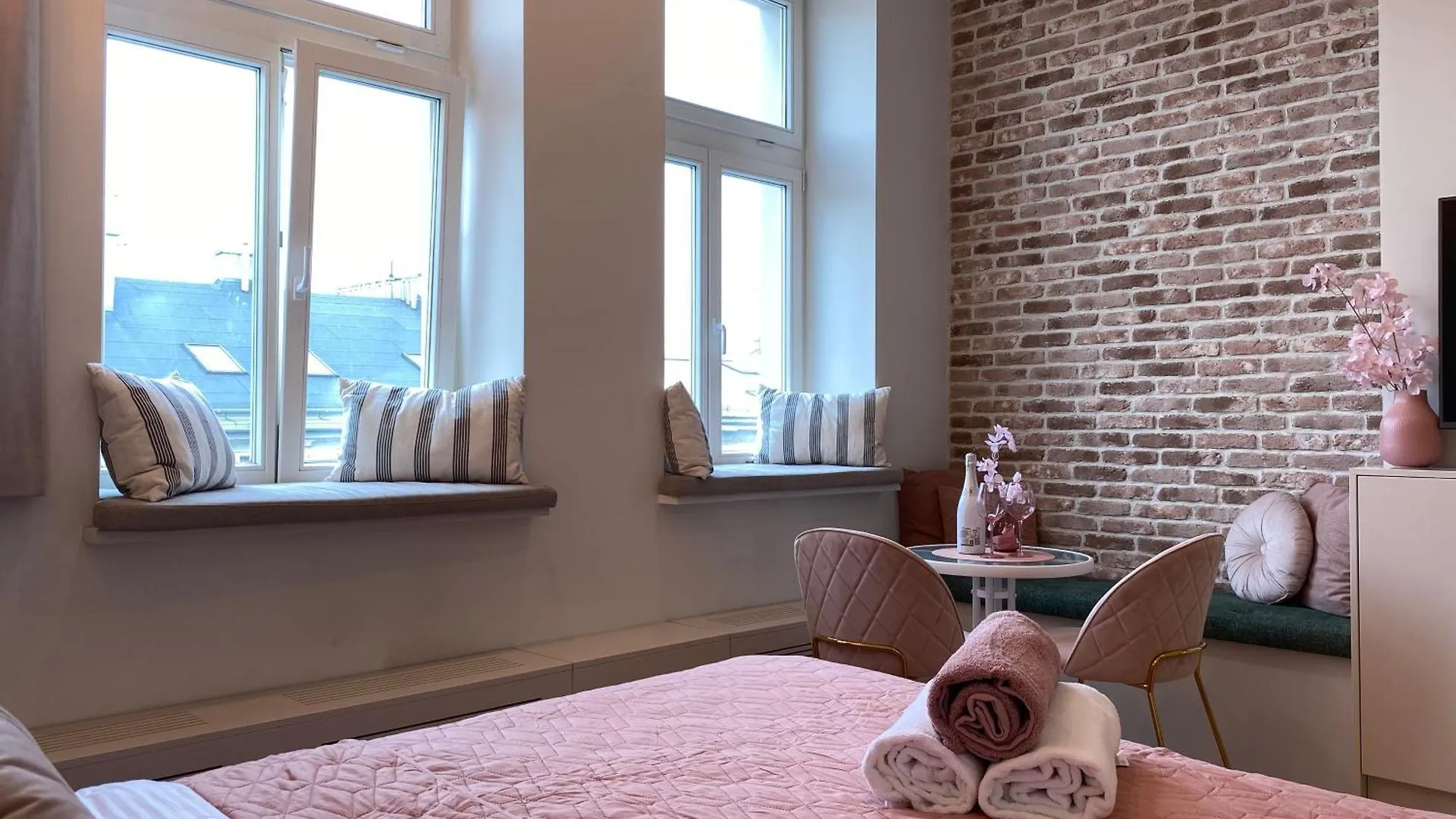 Royal Rose Apartment - Old Town Krakow 0*,